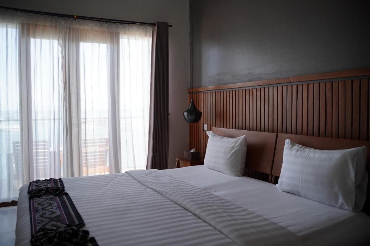 Escape Bajo Hotell Labuan Bajo Exteriör bild