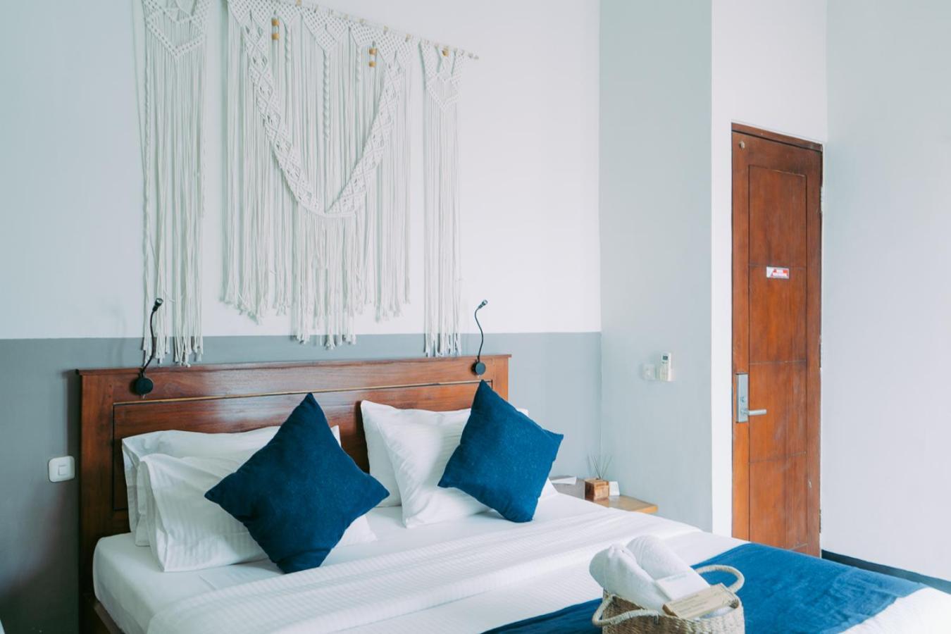 Escape Bajo Hotell Labuan Bajo Exteriör bild