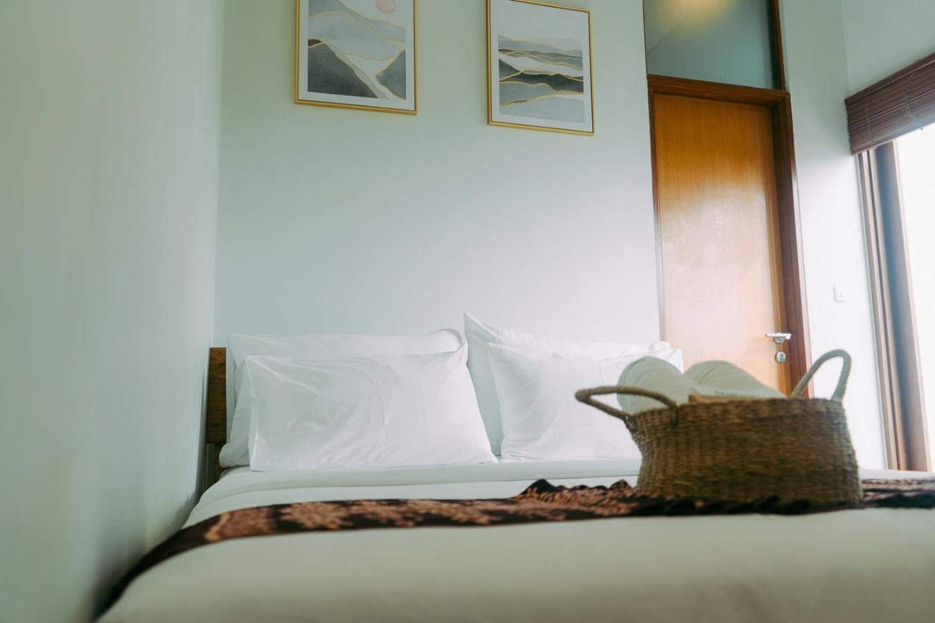 Escape Bajo Hotell Labuan Bajo Exteriör bild