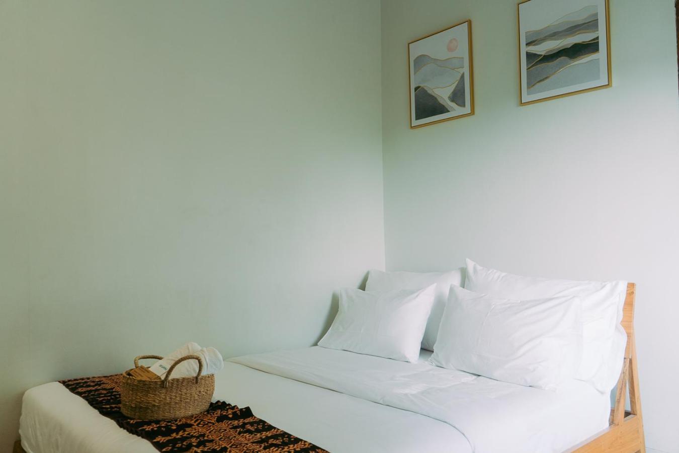 Escape Bajo Hotell Labuan Bajo Exteriör bild